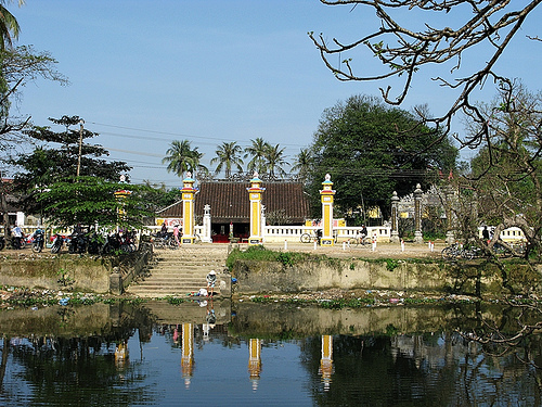 Đình làng Dương Nỗ