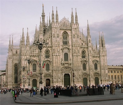  Nhà thờ chính tòa Milan