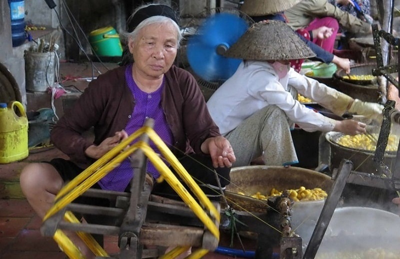 Hơn 1000 năm trước làng Vọng Nguyệt đã bắt đầu với nghề nuôi tằm dệt tơ