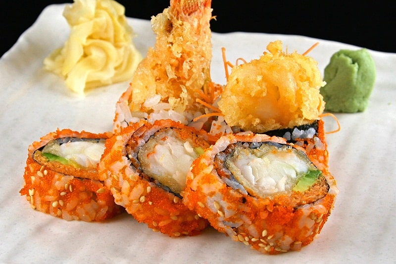 Sushi và Tempura hai món ăn đặc trưng của người Nhật