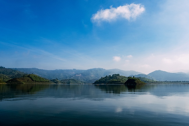 Hồ Tà Đùng - điểm du lịch mới cho dân phượt 