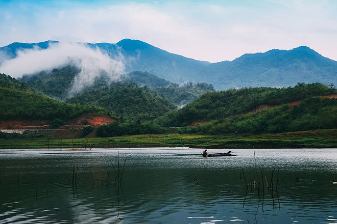Hồ Tà Đùng - điểm du lịch mới cho dân phượt 