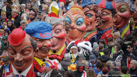 Carnaval Big-headed ở Mainz