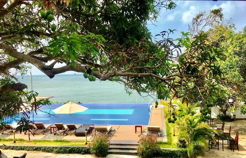 Góc lên hình xinh lung linh của Leman Cap Resort & Spa