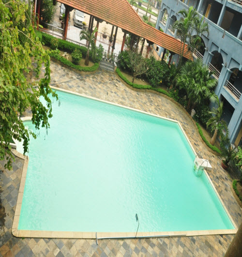 Bể bơi khách sạn Xanh Cửa Lò