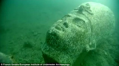 Tìm thấy thành phố Heracleion dưới đáy biển