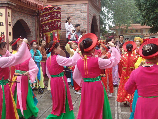 lễ hội đình làng Quảng Bá12