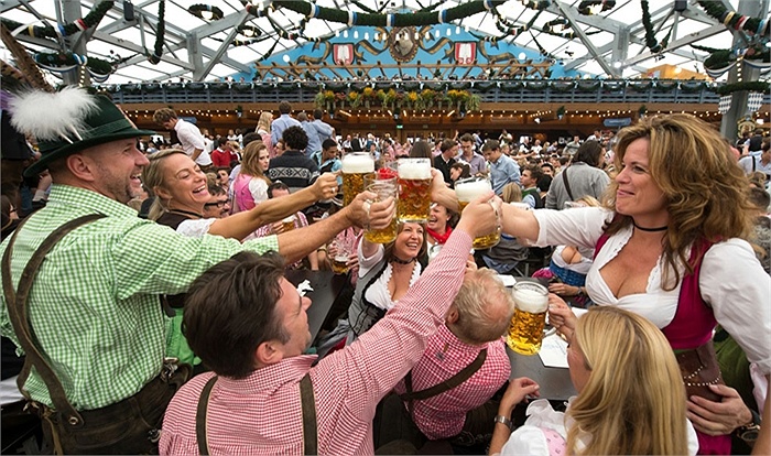 lễ hội bia Oktoberfest