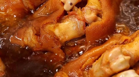 Thịt gà xông khói Goubangzi với hương vị thơm ngon, hấp dẫn