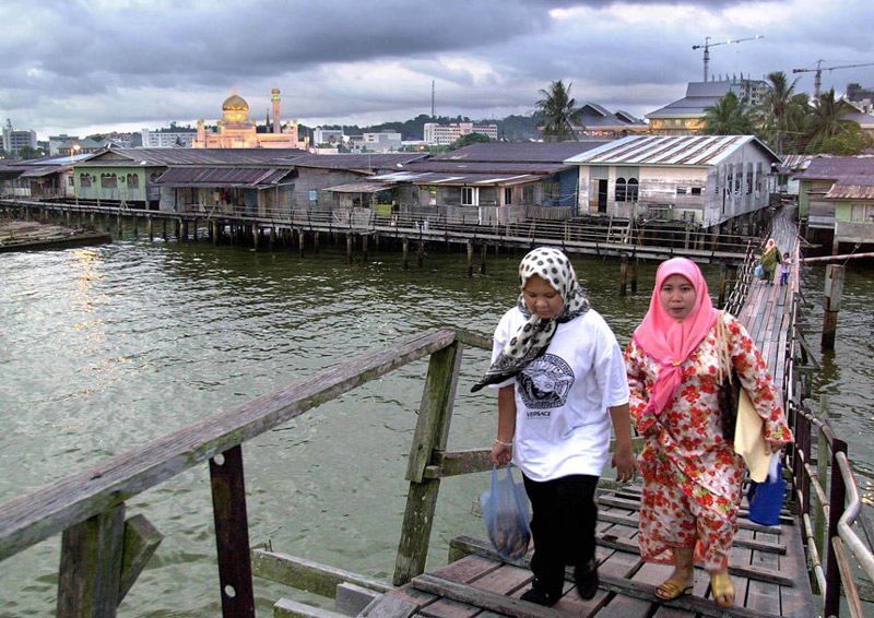 Ngôi làng nổi giữa thủ đô hoa lệ của Brunei