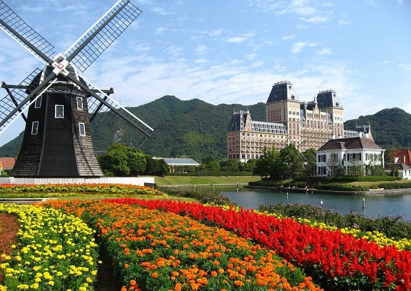 Khám phá ngôi làng Hà Lan xinh đẹp giữa lòng Nagasaki Nhật Bản