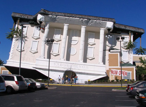  Độc đ&aacute;o những ng&ocirc;i nh&agrave; kiến tr&uacute;c kỳ lạ