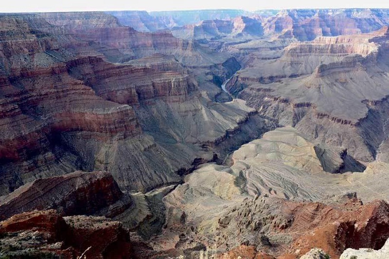 Cảnh quan tuyệt vời tại hẻm núi Grand Canyon ngắm từ trực thăng