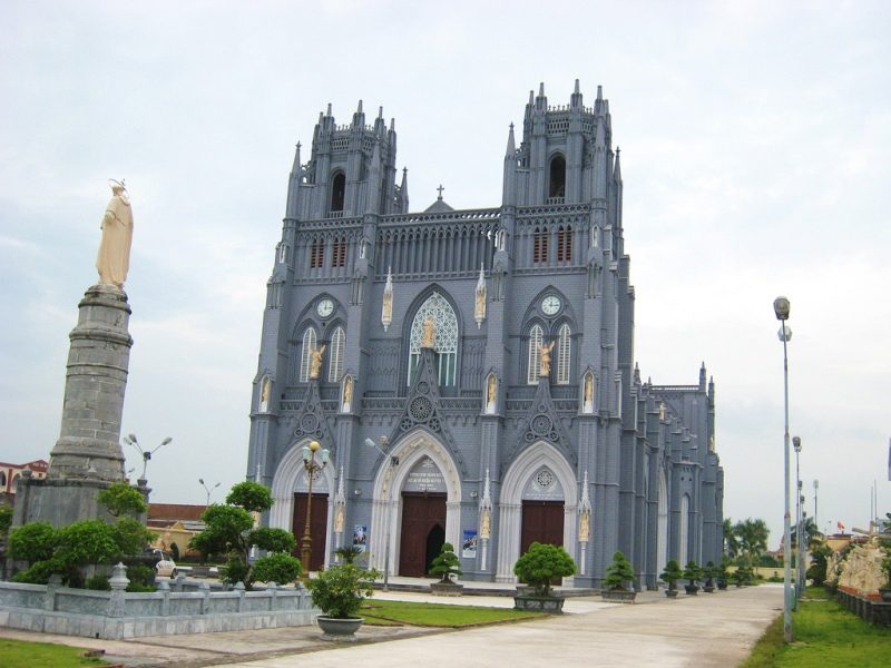 Những nhà thờ có kiến trúc độc lạ ở miền đất Nam Định