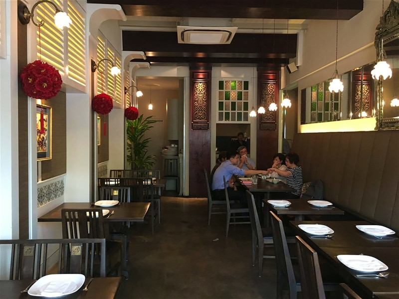 Đi tìm hương vị ẩm thực Peranakan ở Singapore