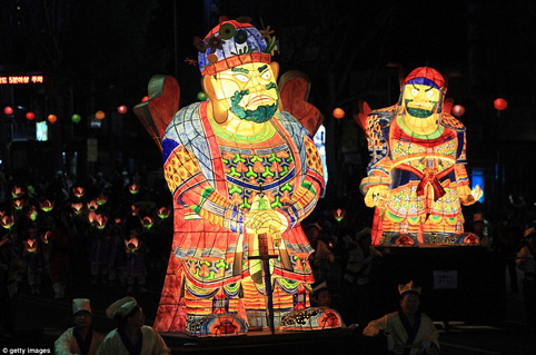 Lễ Phật Đản rực rỡ ở Seoul