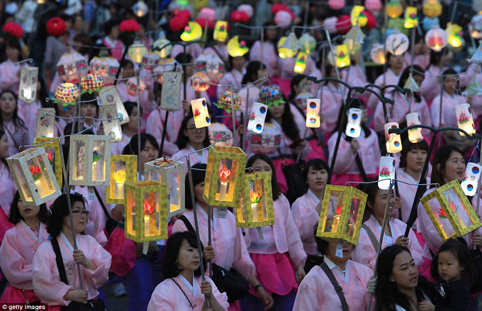 Lễ Phật Đản rực rỡ ở Seoul