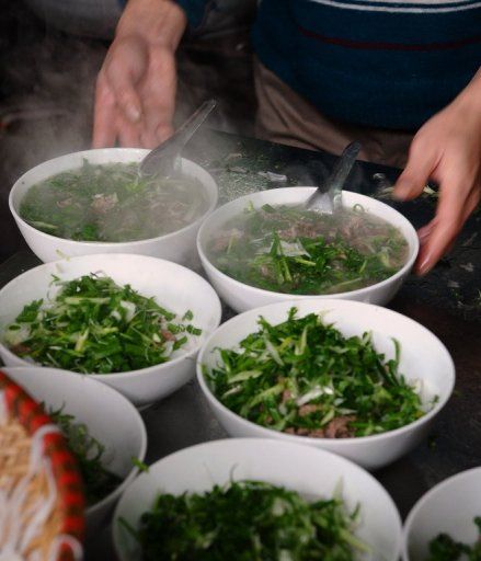 B&aacute;o nước ngo&agrave;i khen ngợi m&oacute;n phở Việt Nam