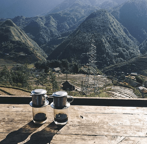 Thưởng thức ly cà phê ngắm nhìn Sapa ở độ cao