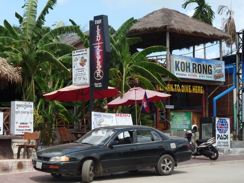 Những góc phố Tây ở Sihanouhville