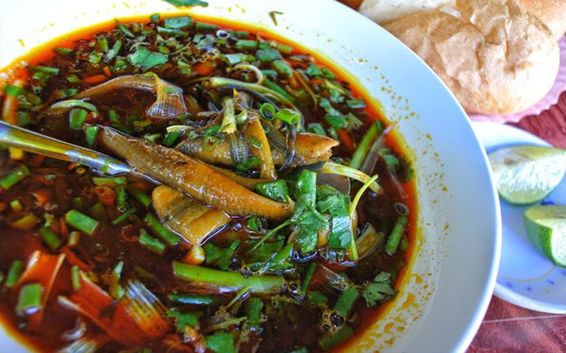 Về Nghệ An đừng quên thưởng thức món súp lươn cay thơm ngon đúng điệu