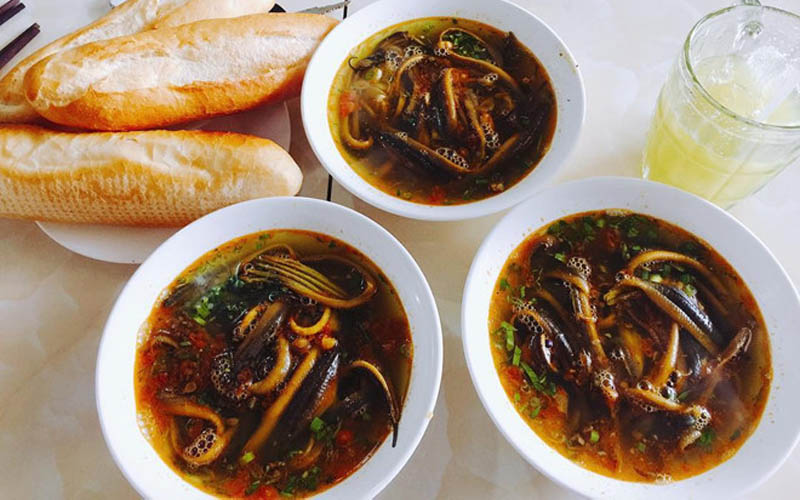 Về Nghệ An đừng quên thưởng thức món súp lươn cay thơm ngon đúng điệu