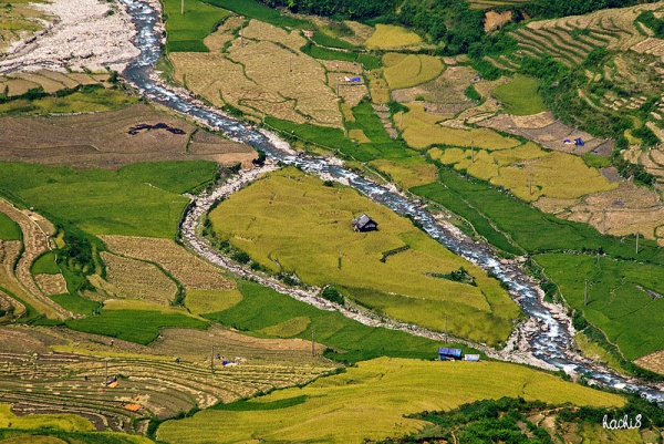 Những dòng suối đẹp duyên dáng ở Tây Bắc