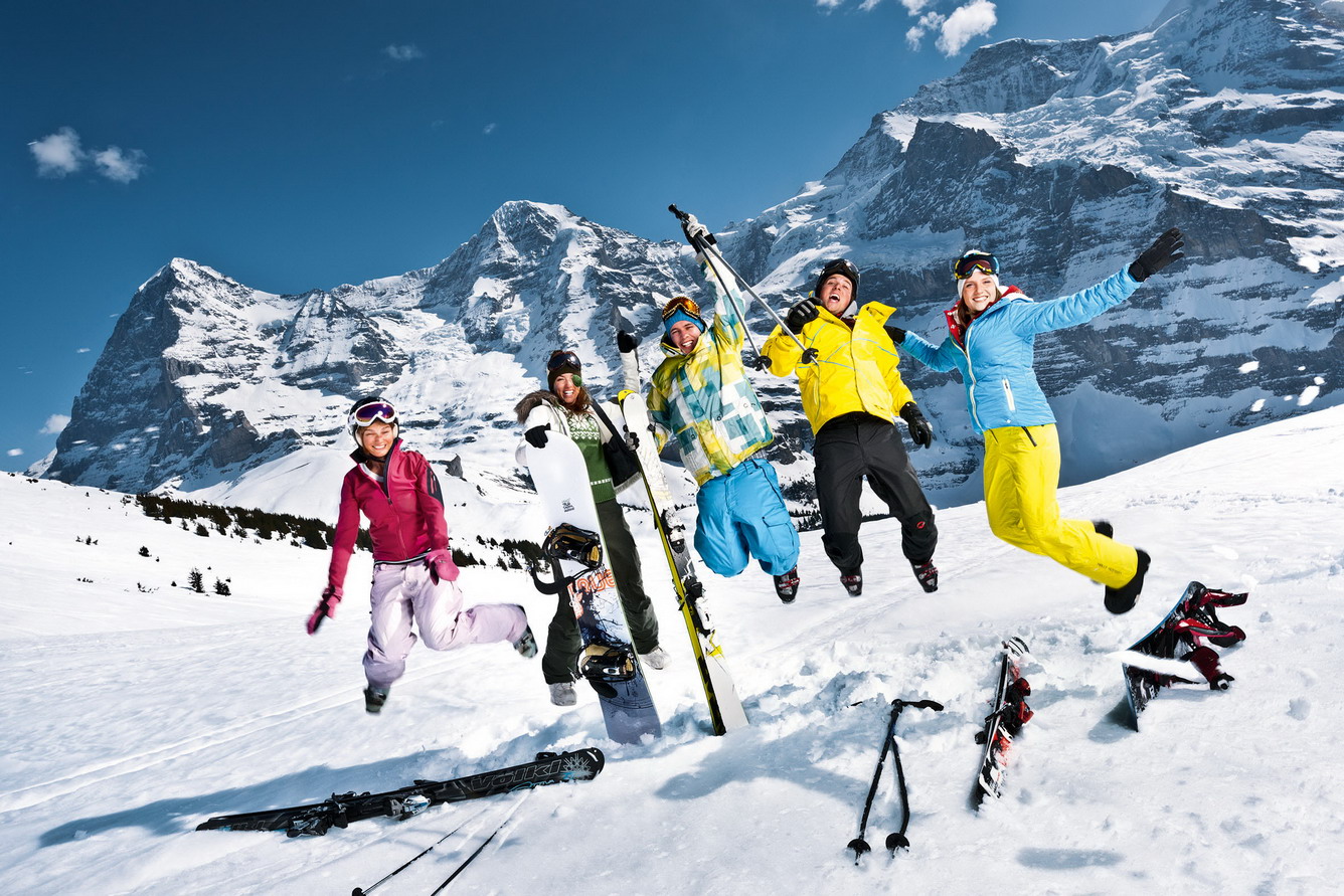 Trượt tuyết là một trải nghiệm thú vị của rất nhiều du khách  