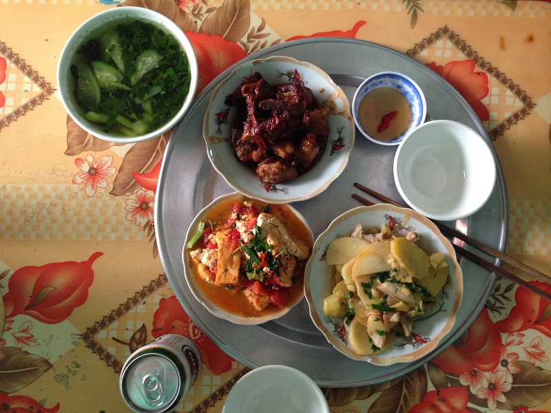 nguyên tắc ăn uống của hai nước Việt - Hàn 