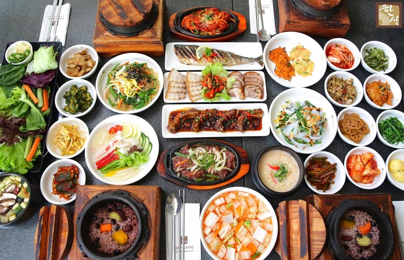 nguyên tắc ăn uống của hai nước Việt - Hàn 