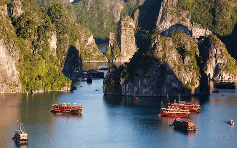 Vịnh Hạ Long lọt Top kỳ quan thiên nhiên đẹp nhất thế giới theo Insider