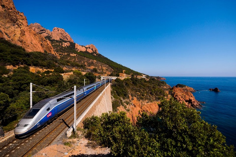 Đường sắt Pháp tăng cường hướng đến du khách nước ngoài