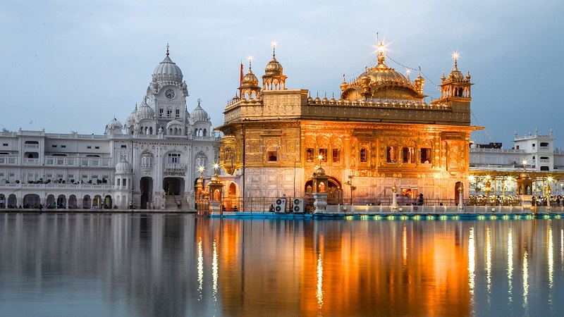 Ấn Độ cấm du khách chụp ảnh trong Đền Vàng