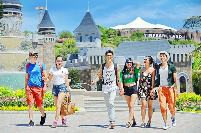 Tour Nha Trang giá rẻ vui chơi Vinpearl Land