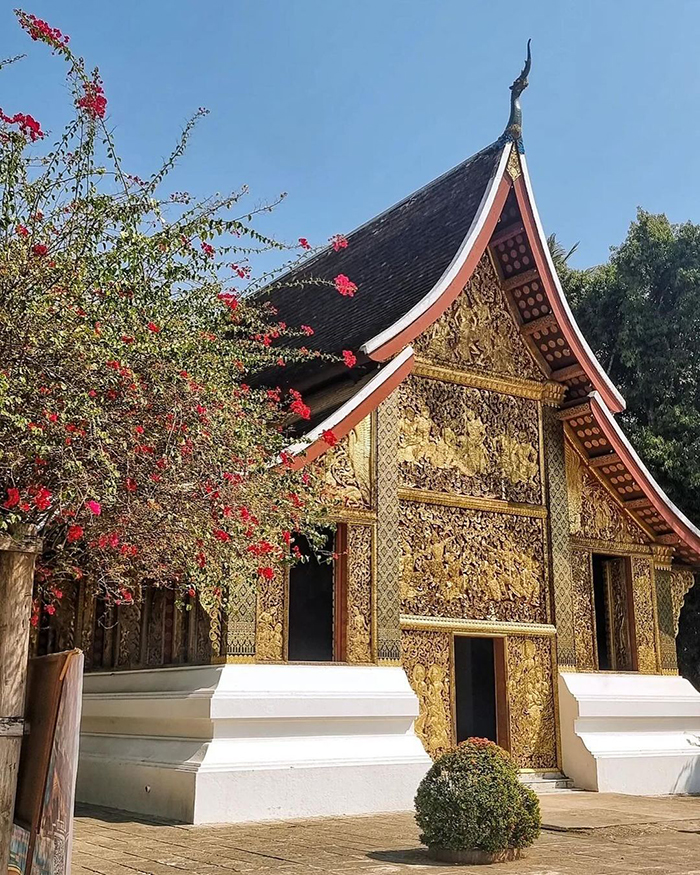 Khám phá chùa cổ khi du lịch Lào