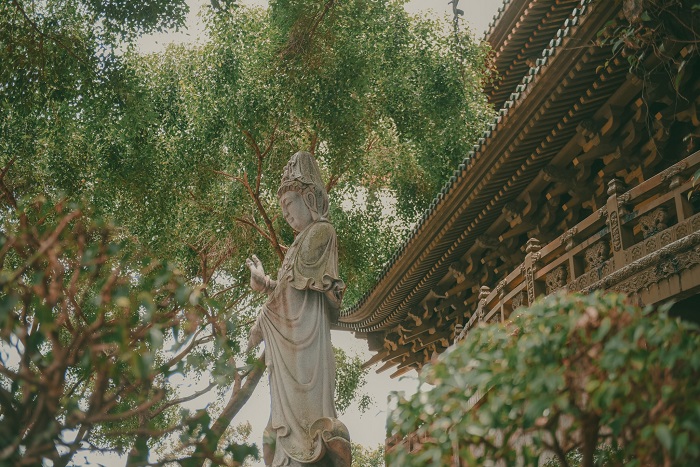 Trong chùa Minh Thành Gia Lai có nhiều bức tượng Phật được chạm khắc tinh tế