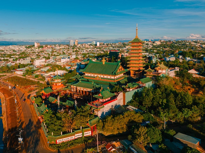 Quần thể chùa Minh Thành Gia Lai nhìn từ trên cao