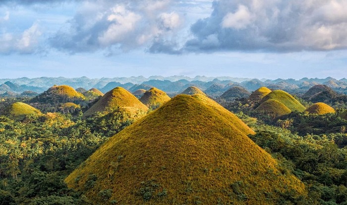 Những ngọn đồi socola - một trong những địa điểm kỳ lạ nhất hành tinh