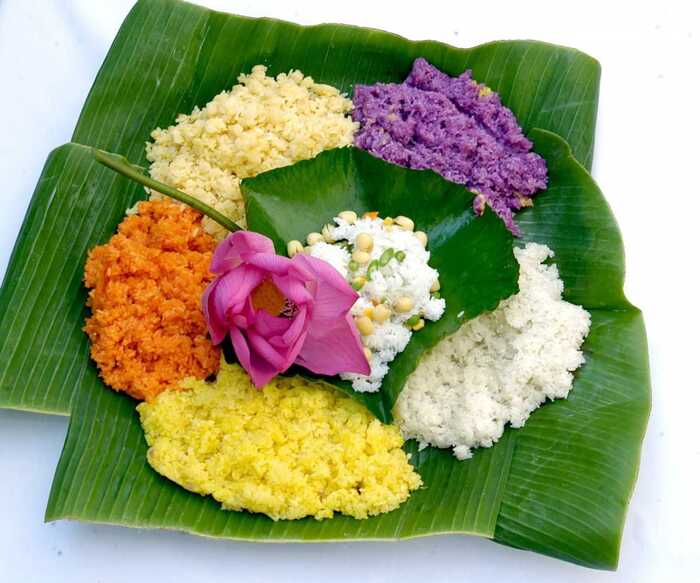 Xôi nếp nương Mai Châu đã có nguồn gốc từ xa xưa, là món ăn truyền thống của người dân tộc Thái sinh sống tại vùng núi Tây Bắc Việt Nam.