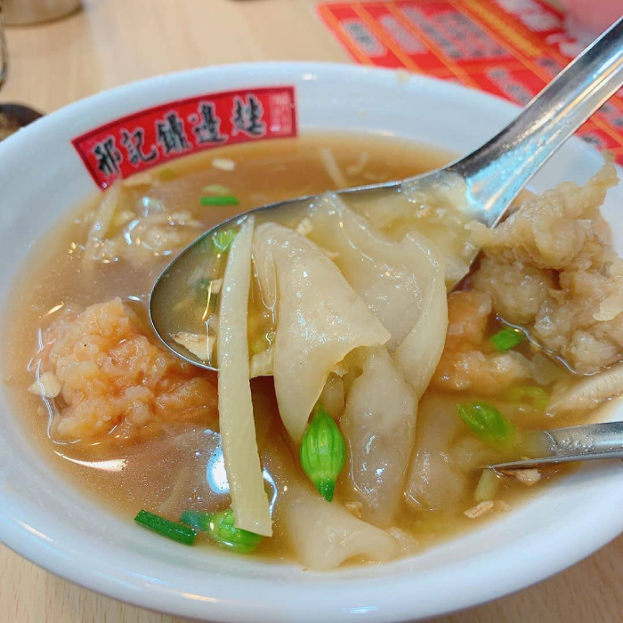 Món mì bột mềm mại và ấm áp lại đầy đủ hương vị biển cả