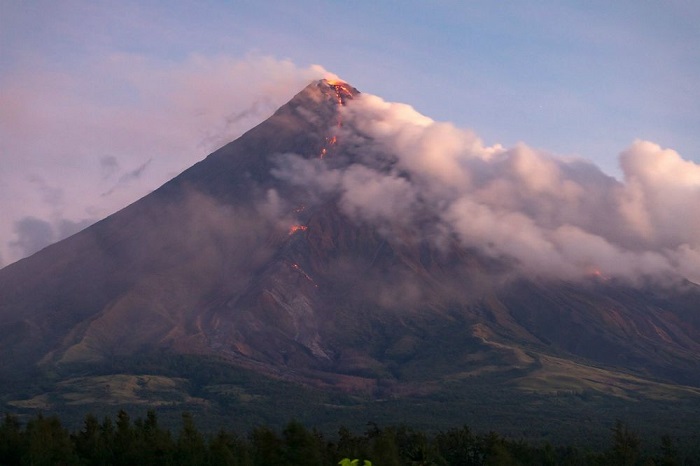 núi lửa nổi tiếng Mayon