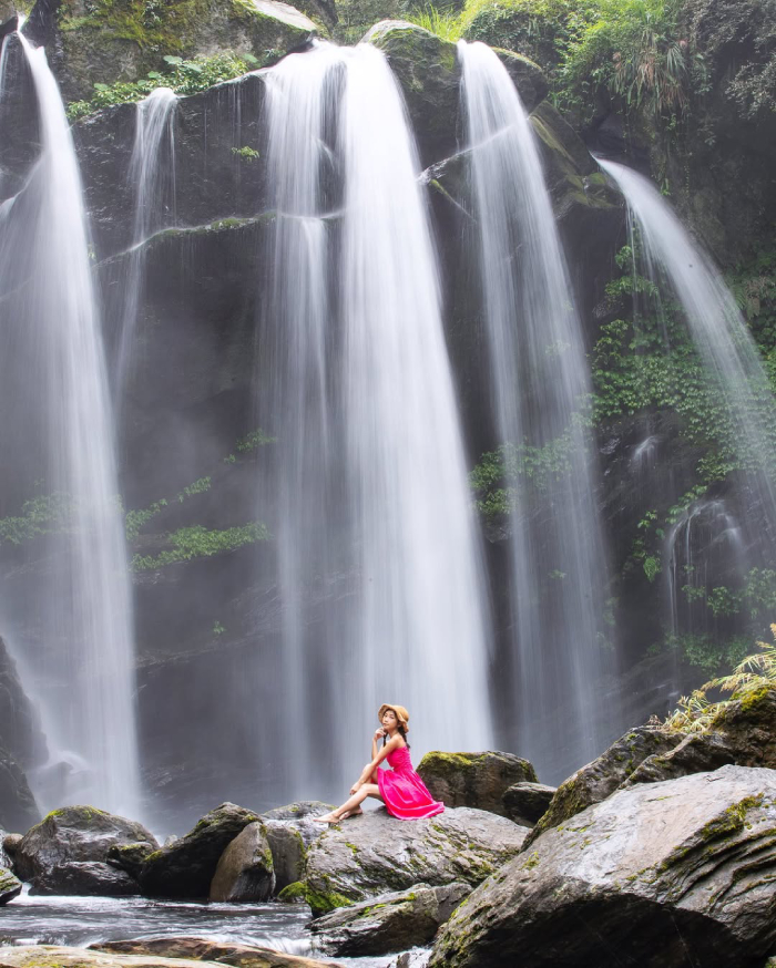 Thác nước với vẻ đẹp thuần khiết như tiên cảnh