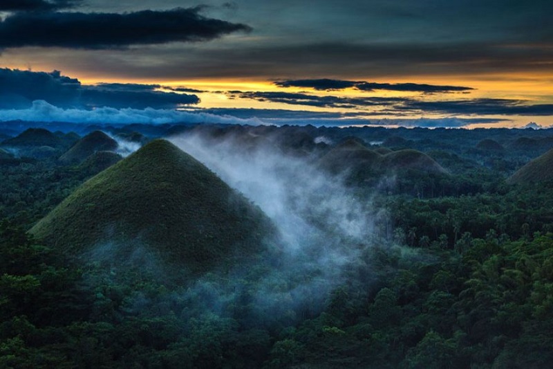 Chocolate Hills 