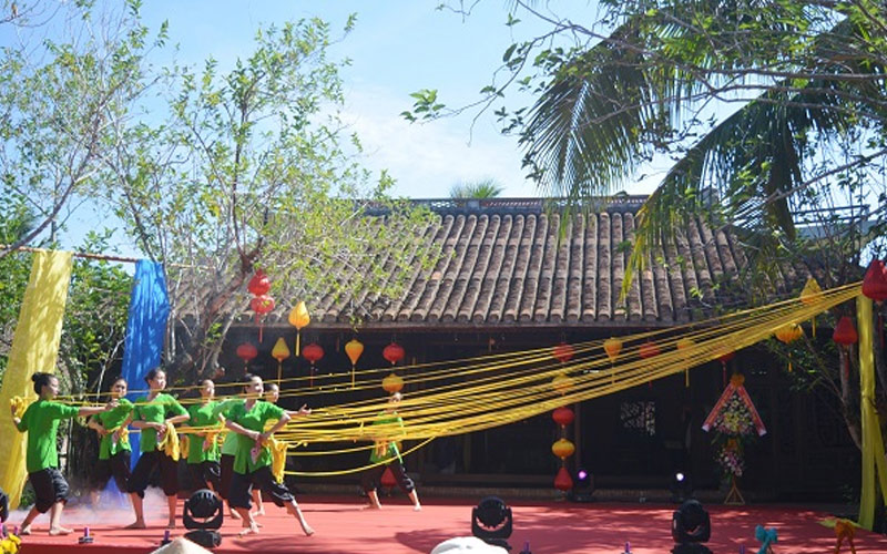 Festival Văn hóa tơ lụa thổ cẩm Việt Nam - Thế giới chính thức khai mạc