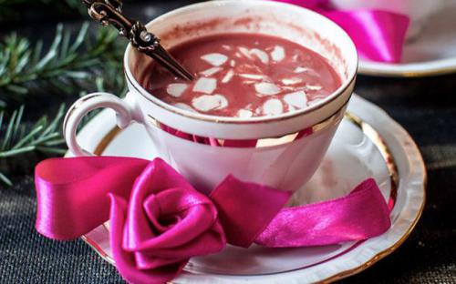 Noon Chai - danh trà sở hữu màu hồng độc nhất thế giới