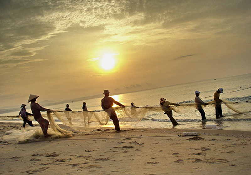 Hè rong chơi nơi bờ biển Cam Bình – thị xã LaGi