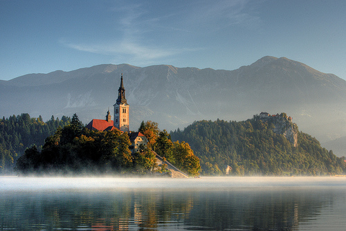 Hòn đảo dễ thương nhỏ bé ở Slovenia