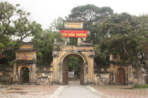 Đền Trần Thương ở Hà Nam