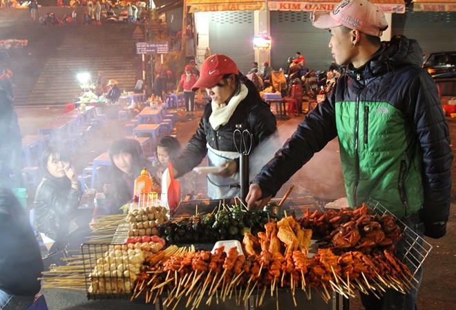 Đồ ăn chợ đêm thơm ngon