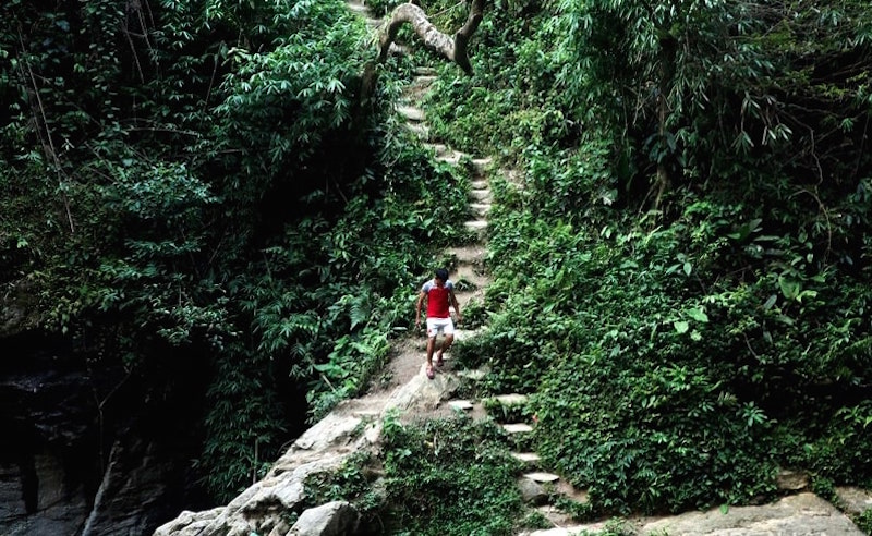 Thác đừng buông tay